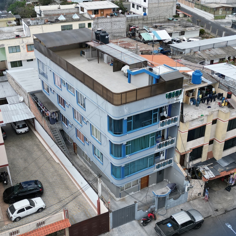 Edificio rentero en venta en Ambato, sector Miñarica 2