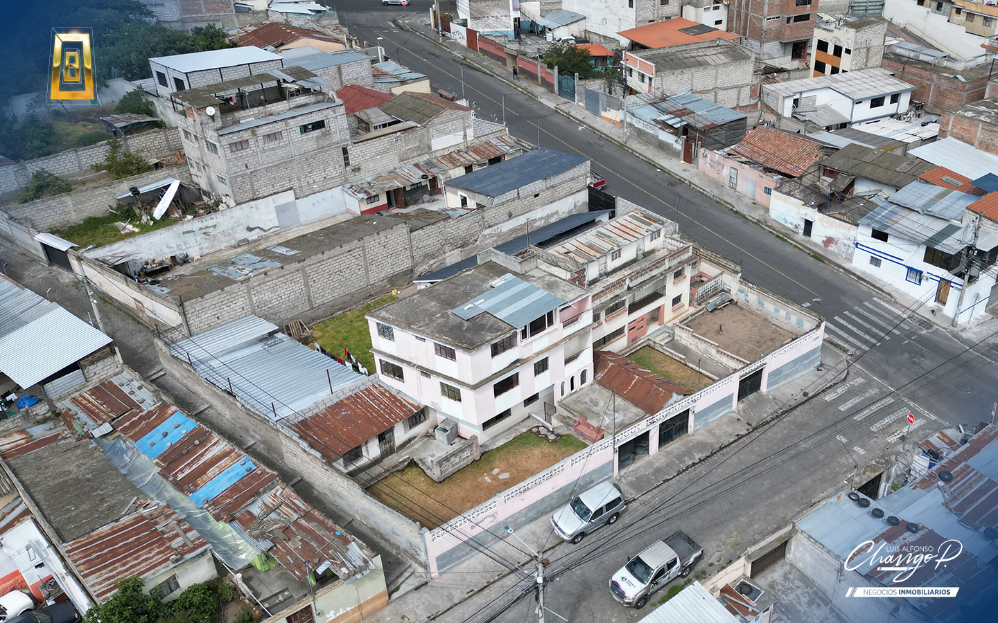 Amplia propiedad en venta en Ambato sector Estadio Bellavista con dos construcciones y amplio terreno