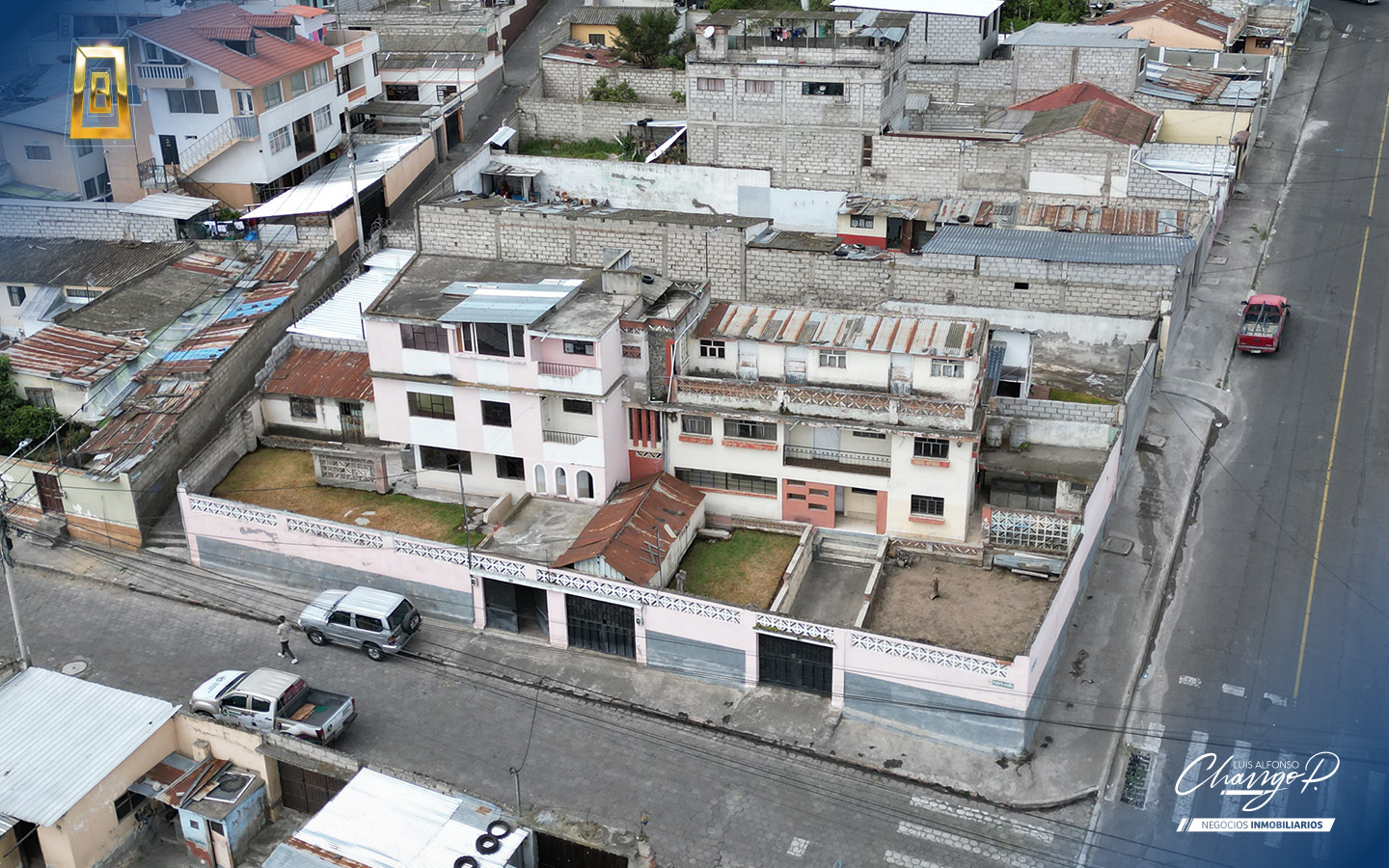 Amplia propiedad en venta en Ambato sector Estadio Bellavista con dos construcciones y amplio terreno
