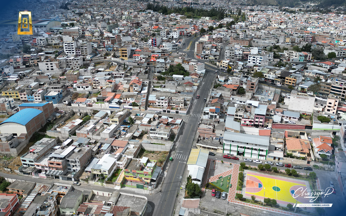Amplia propiedad en venta en Ambato sector Estadio Bellavista con dos construcciones y amplio terreno