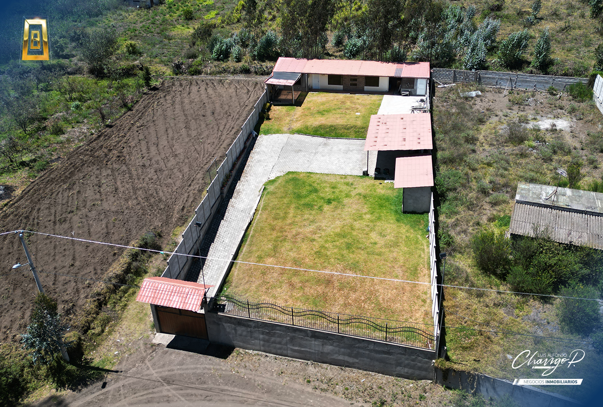 Casa con amplio terreno en venta Cevallos - Barrio Jesús del Gran Poder.