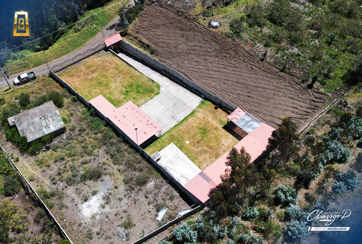 Casa con amplio terreno en venta Cevallos - Barrio Jesús del Gran Poder.