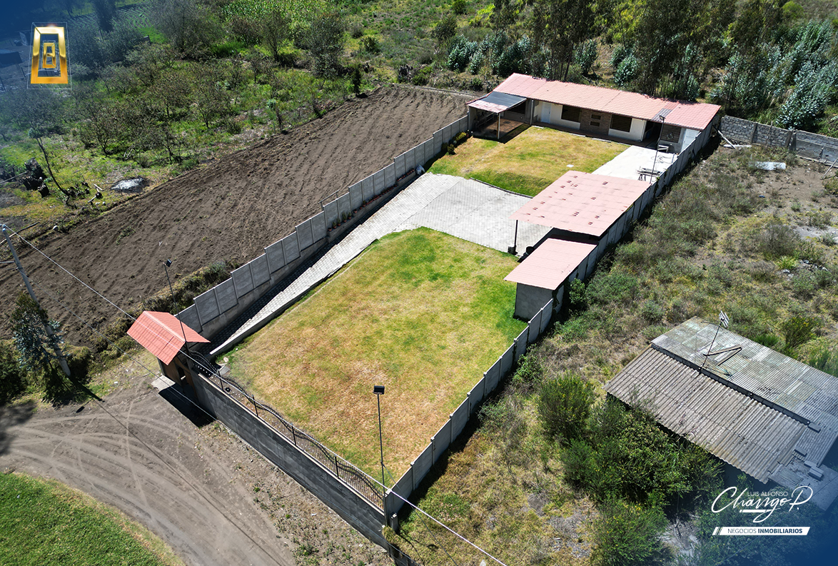 Casa con amplio terreno en venta Cevallos - Barrio Jesús del Gran Poder.