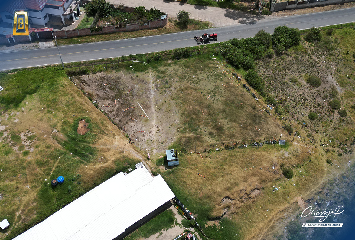 Amplio terreno en venta Izamba - Ambato.