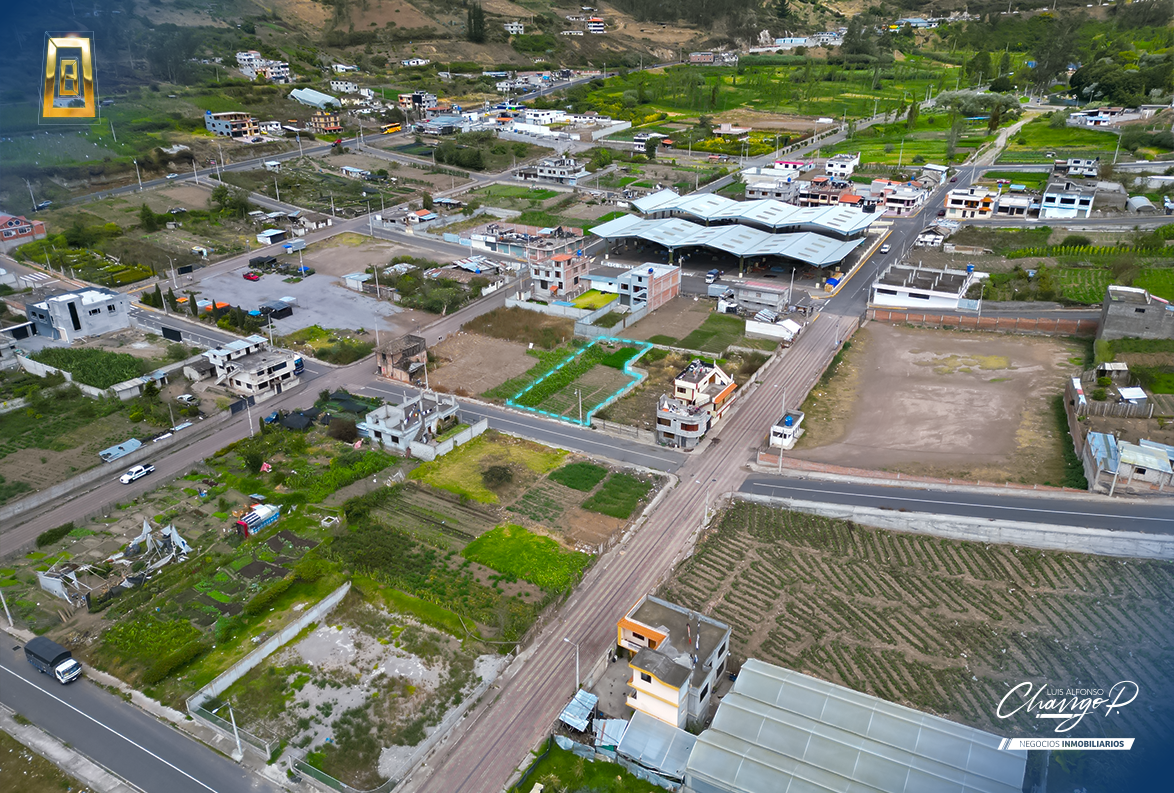 TERRENO EN SECTOR COMERCIAL - MERCADO MAYORISTA DE PELILEO-2