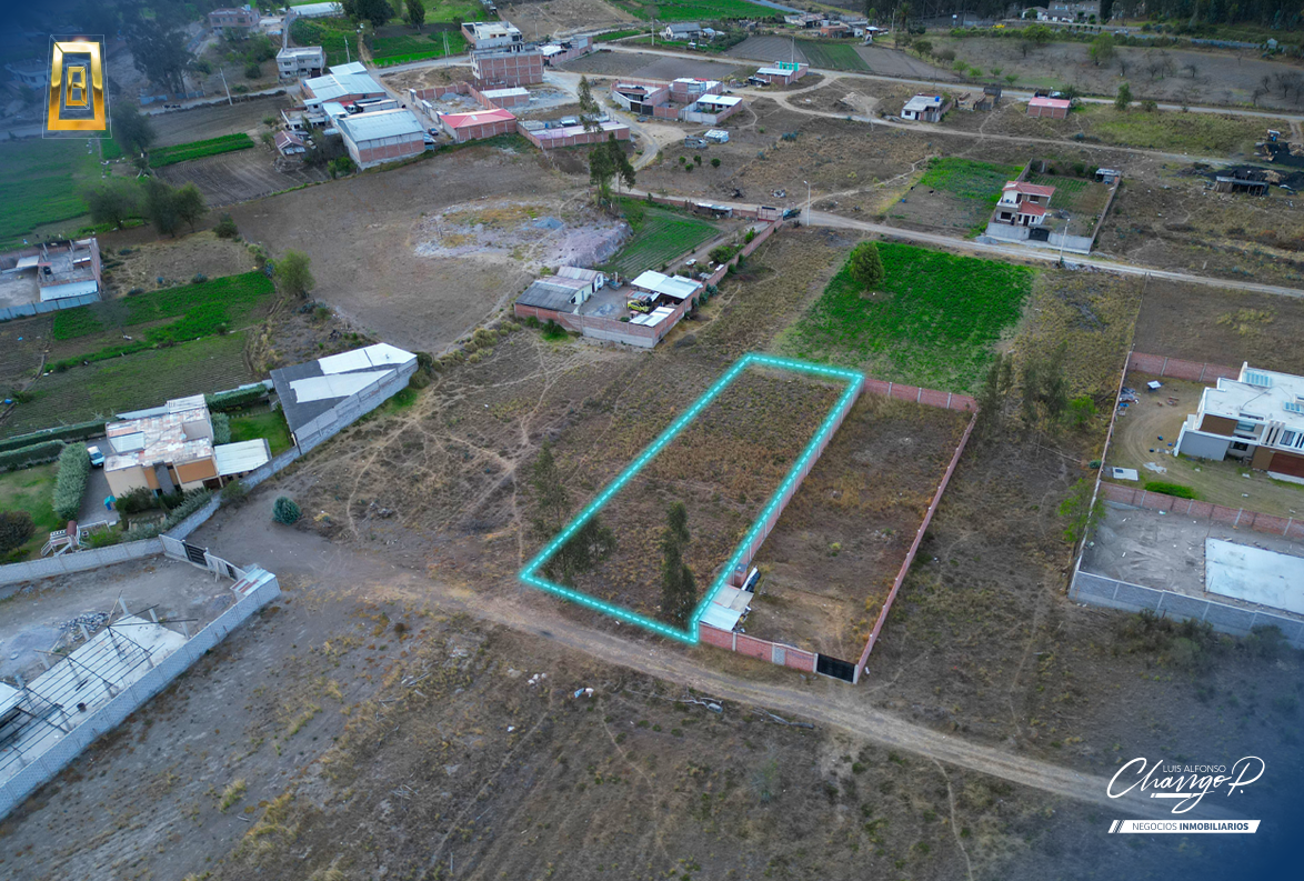 216 - Nelida Cando AMPLIO TERRENO EN RIOBAMBA