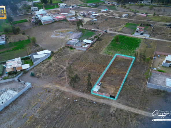 215 - Nelida Cando AMPLIO TERRENO EN RIOBAMBA
